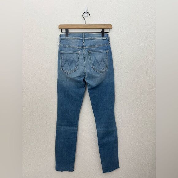 MOTHER The Fly Cut Stunner Fray Jeans in Final Frontier Medium Wash Size 24 - Picture 6 of 13